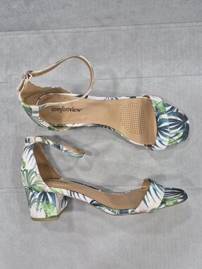ComfortView Orly sandals women's 12W green white leafy print fabric block heels